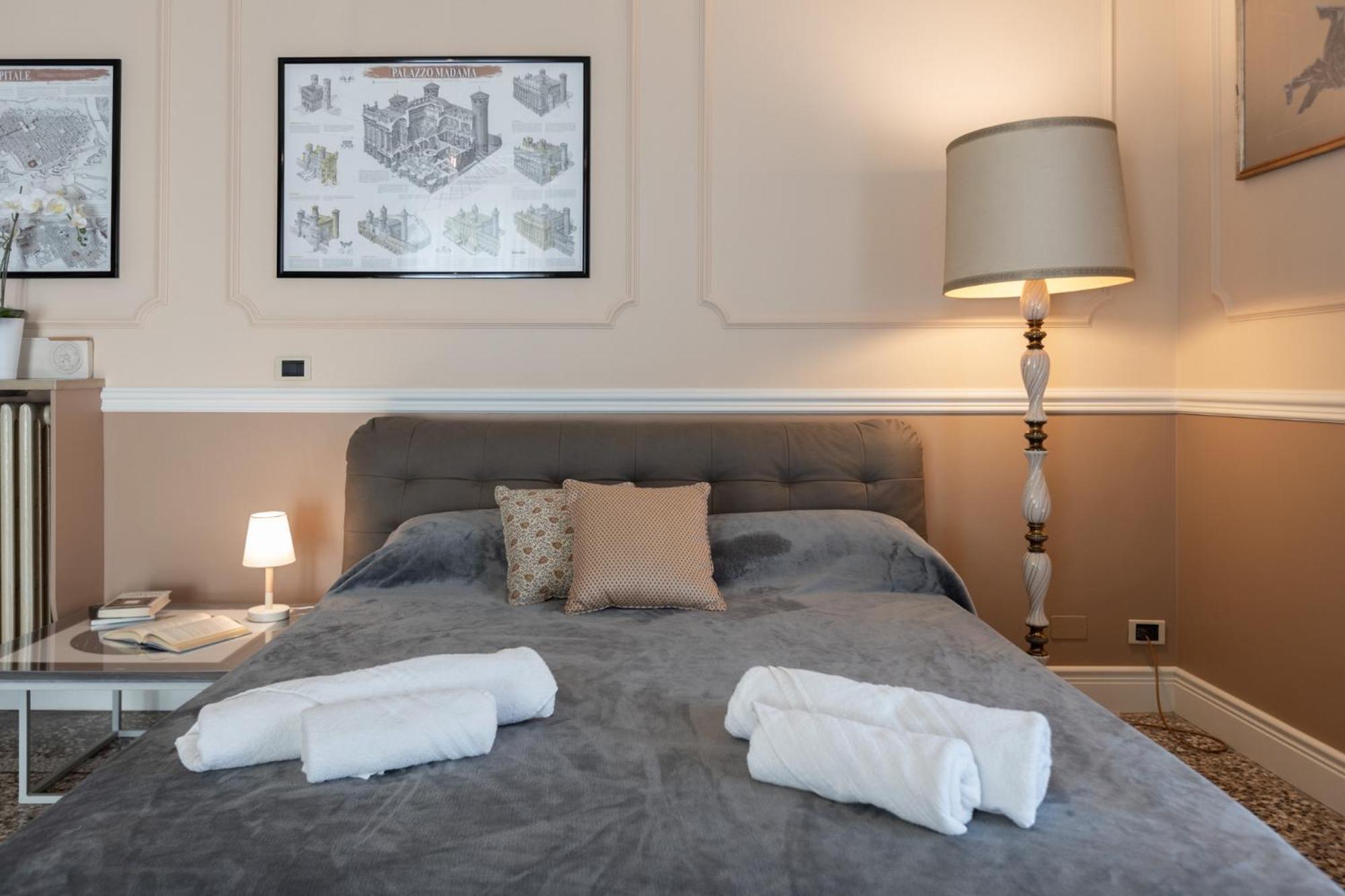 Appartement Eleganza Sabauda 120 Sqm Luxury Historical Flat Turin